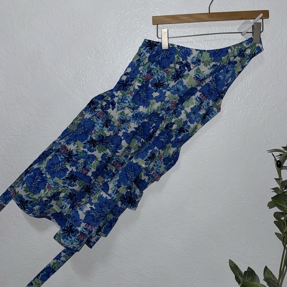 Btfbm One-Shoulder Floral Dress in Blue - Picture 3 of 10